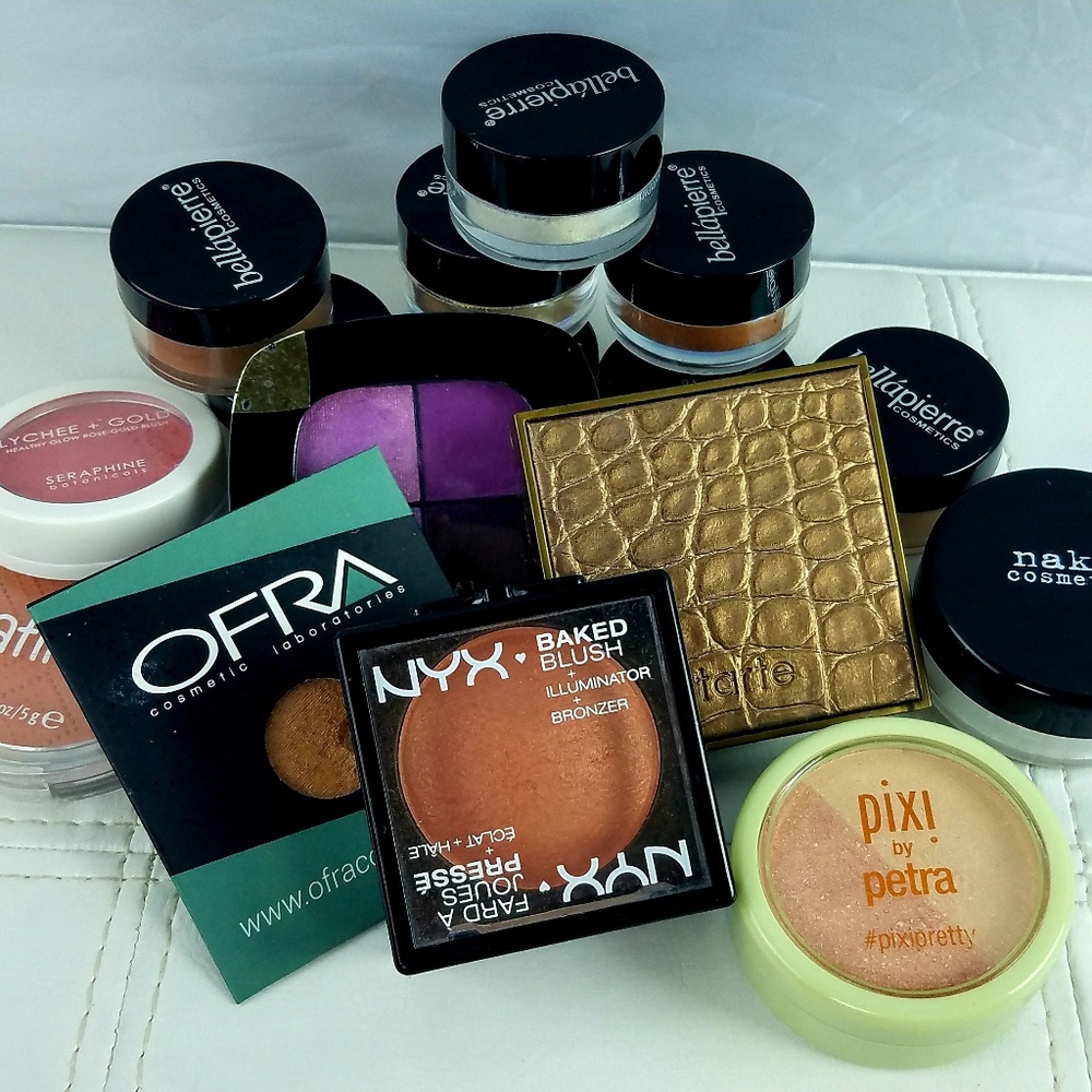 LOT of EUC Makeup - Blush - Highlight - 16 Pieces